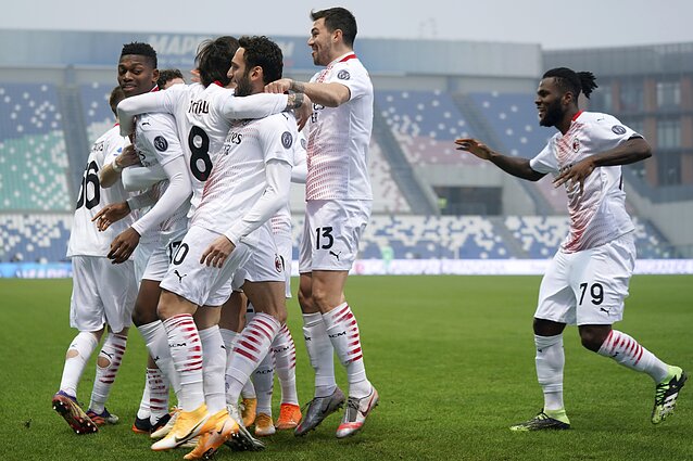 Sportas. Orai. Italijos futbolo pirmenybėse „Milano“ komanda varžovų vartininką nuginklavo sužaidus vos 6 sekundes (su vertimu į gestų k.)