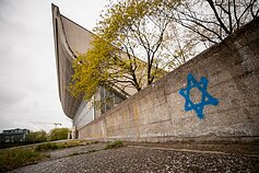 Apleisti ir nenaudojami Vilniaus koncertų ir sporto rūmai