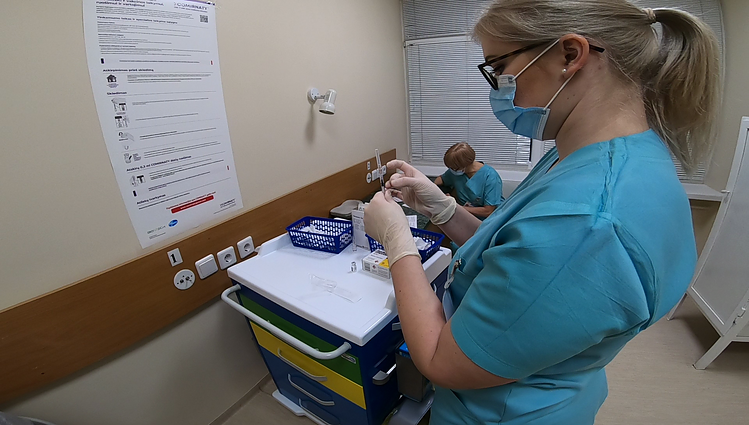 Skiepijimas nuo COVID-19 Klaipėdoje; vakcina