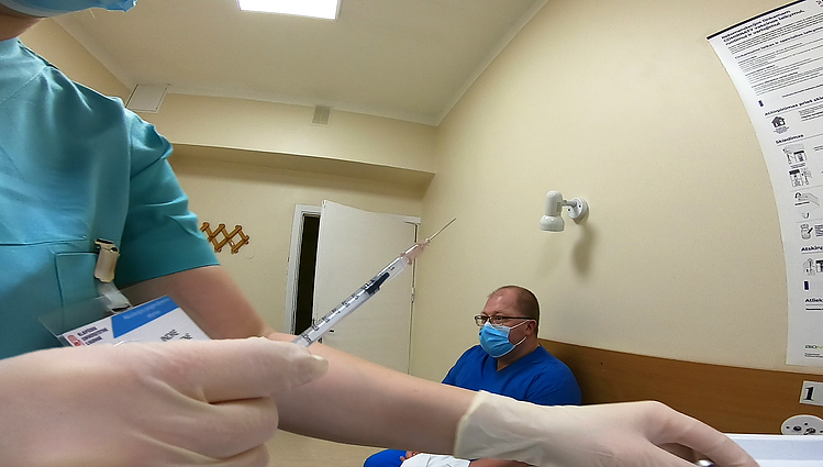 Skiepijimas nuo COVID-19 Klaipėdoje; vakcina