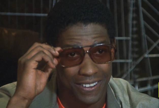 66-ąjį gimtadienį mini aktorius Denzelis Washingtonas, tačiau jaunystėje jis svajojo sukti visai kitokiu karjeros keliu