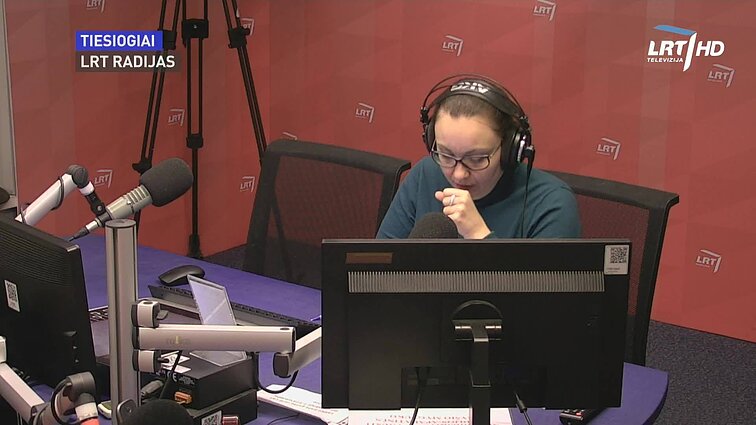 LRT radijo žinios. Prasidėjus skiepijimui nuo COVID-19, gydytojai skundžiasi chaotiška tvarka