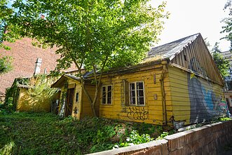 Vienas paskutiniųjų medinių namų Kauno naujamiestyje, V. Putvinskio gatvėje