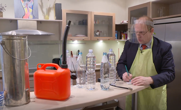 Dviračio žinios. Uspaskichas Guogai: čia ne pirmas toks mano verslas, agurkuose irgi yra 90 procentų vandens!