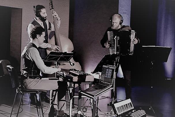 Pasaulio garsai. „U'Elements“ – nepažintas pažįstamų skambesys