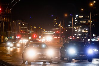 Automobilių eismas naktį
