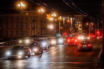 Automobilių eismas naktį