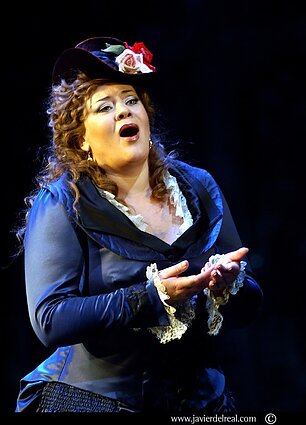 Violeta Urmana-Amelija Madrido karališkosios operos „Kaukių baliuje“