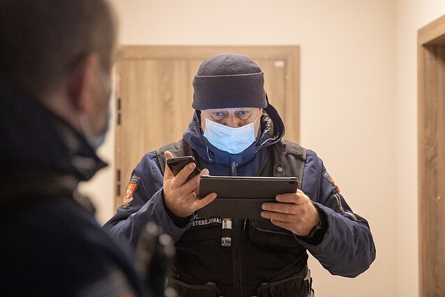 Reidai dėl saviizoliacijos: dažniausias pažeidimas – išėjimas į parduotuvę