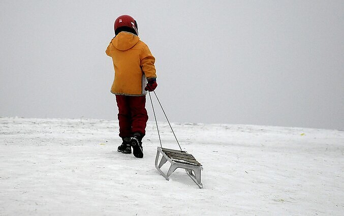 Ekspertų patarimai, kaip žiemą pramogauti su vaikais: nauda ne tik fizinei sveikatai, bet ir psichologinei vaiko raidai