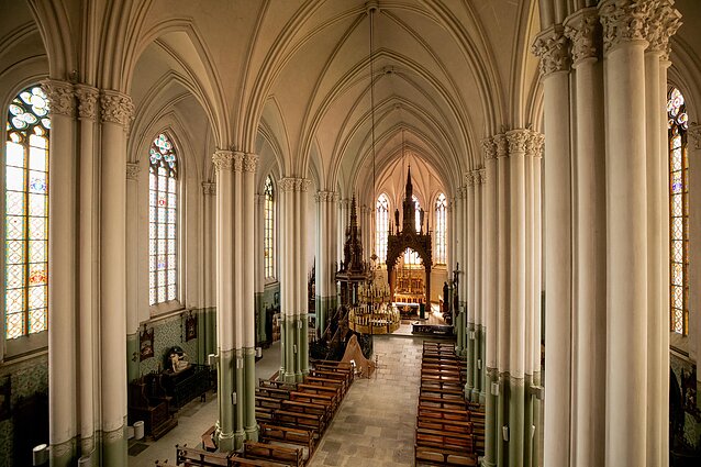 Žinios. Nuo šiandien trečdalyje Lietuvos savivaldybių katalikų bažnyčiose atnaujinamos pamaldos su tikinčiaisiais