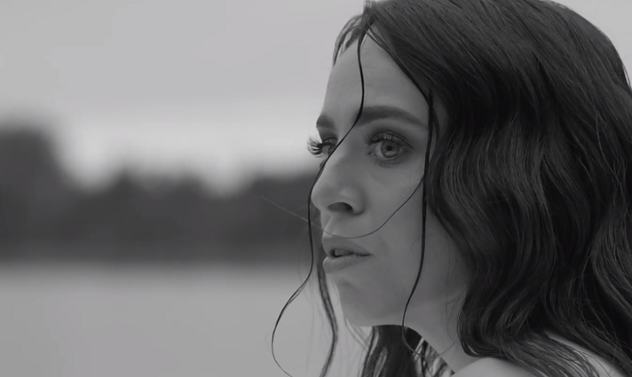 KLIPVID 2020. KaYra – „Nuogi“