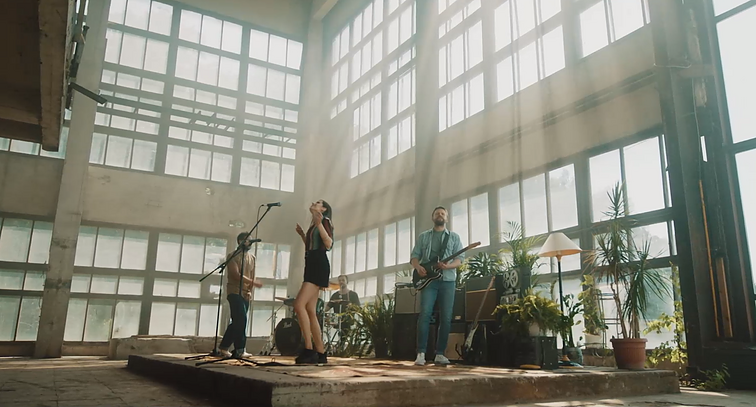 KLIPVID 2020. Sisters On Wire – „Mėlyna mėlyna“