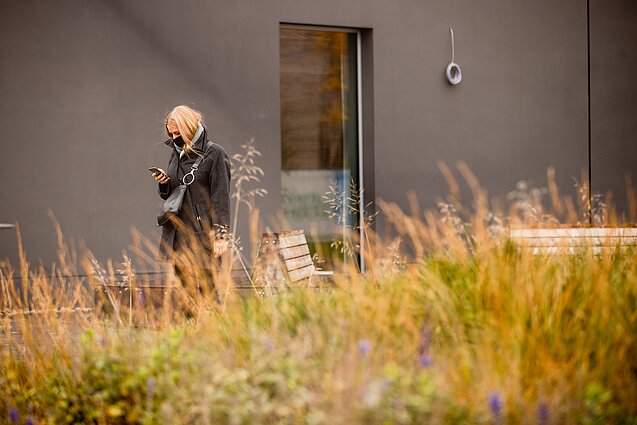 Viruso židiniai liepsnoja, atvejų skaičius – vėl keturženklis: apie karantino pabaigą nekalbama