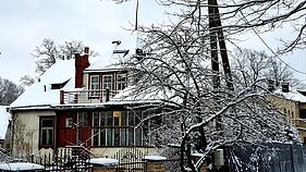 Neapgriauta tarpukario laikų vilos dalis Kaune, Perkūno al.