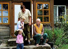 Viktorija Daujotytė-Pakerienė, Antanas Pakerys