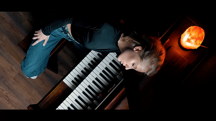 KLIPVID 2020. Camilly – „Aimana“ (feat. Alekna)