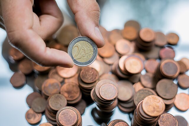 Euro „gimtadienis“: ar žinote, kur buvo nukaldinta pirmoji moneta?