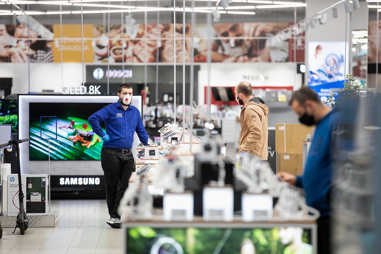 Electronics shop