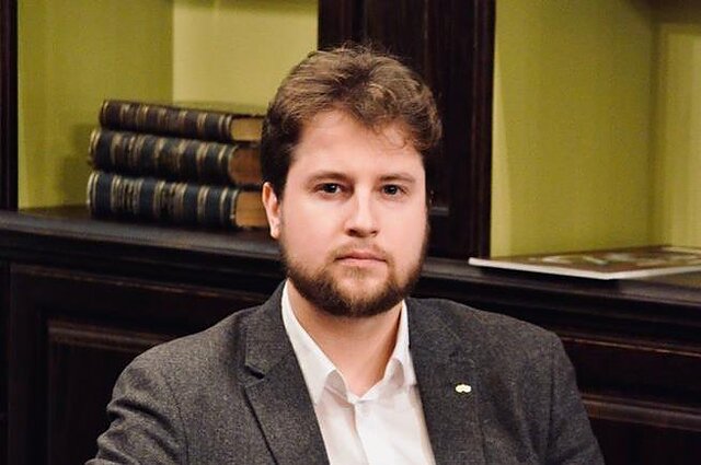 Tarp praeities ir ateities. Pasiklydę tarp priemonių ir tikslų. Apie žmogaus problemą technikos amžiuje