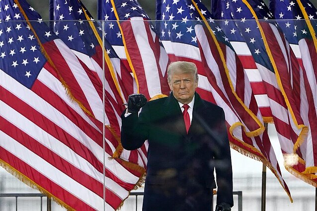 LRT Aktualijų studija. Tarp žodžio laisvės ir atsakomybės: kokią žinią siunčia Trumpo užblokavimas socialiniuose tinkluose?