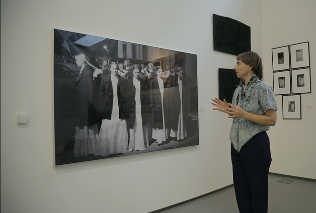 „30 kūrinių, 30 kūrėjų, 30 savaičių“. Lina Lapelytė apie Eglės Rakauskaitės fotografiją: man jis kalba apie bendrystę