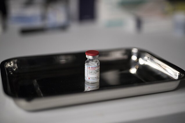 COVID-19 vakcina (asociatyvi)