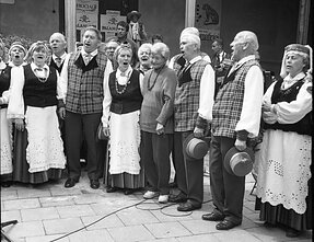Marija Gimbutienė Lietuvoje, 1993 metai. Palangos bočių ansamblis