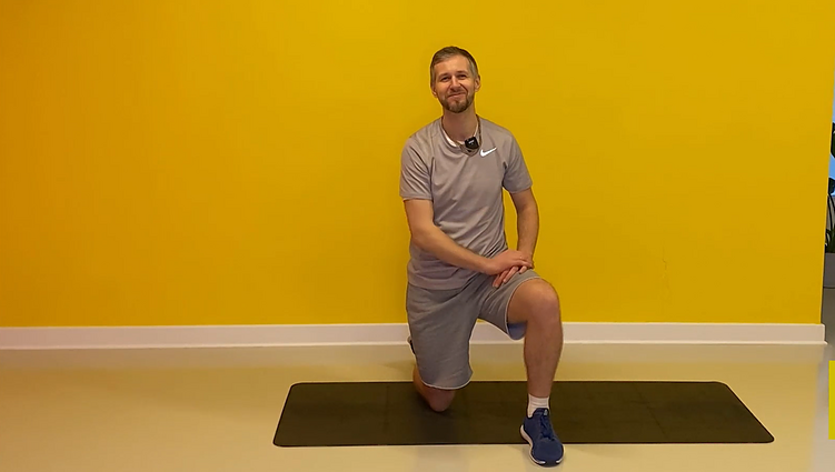 Pašalinkite netaisyklingo sėdėjimo problemas – pratimai, kurie sustiprins apatinę nugaros dalį