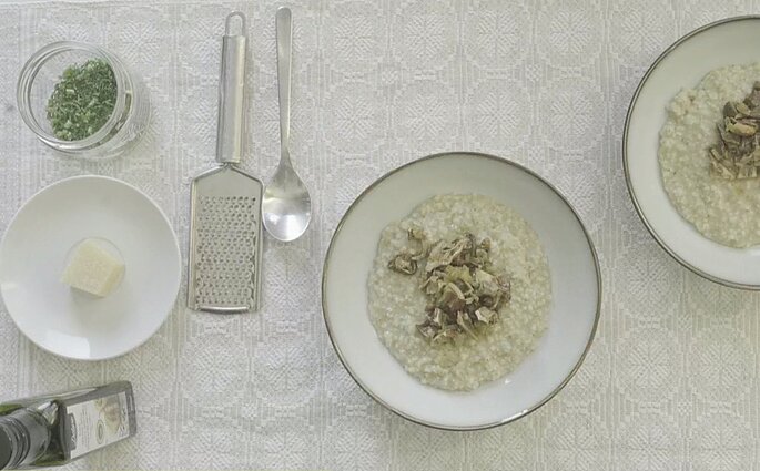 Būdas sunaudoti maisto likučius – kreminė kapotų avižų košė su grybais