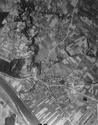 Senosios Rumšiškės nepatvenktame Nemuno slėnyje, 1944 m.