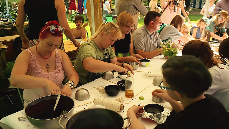 Gyvenk kaip galima švariau. Prisidėti prie atsakingo vartojimo skatinantis „Zero Waste“ festivalis bei skintų gėlių ūkio savininkai