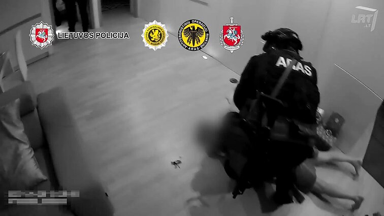 Policija išnarpliojo lietuvio narkotikų kontrabandos grupuotę: įtariamojo sulaikymas Lietuvoje