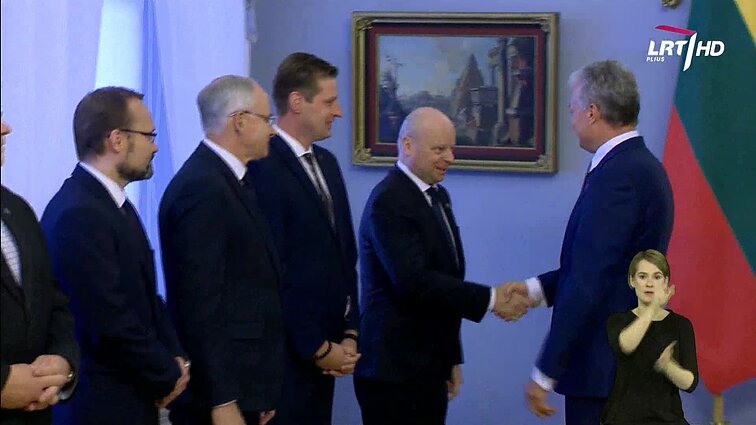 Panorama (su vertimu į gestų k.)