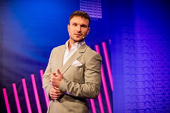 Nacionalinės „Eurovizijos“ atrankos finalas, Vaidas Baumila