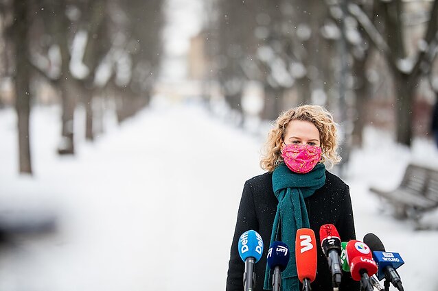 Žinios. Armonaitė pristatys papildomas subsidijas nukentėjusiam verslui ir dirbantiems savarankiškai