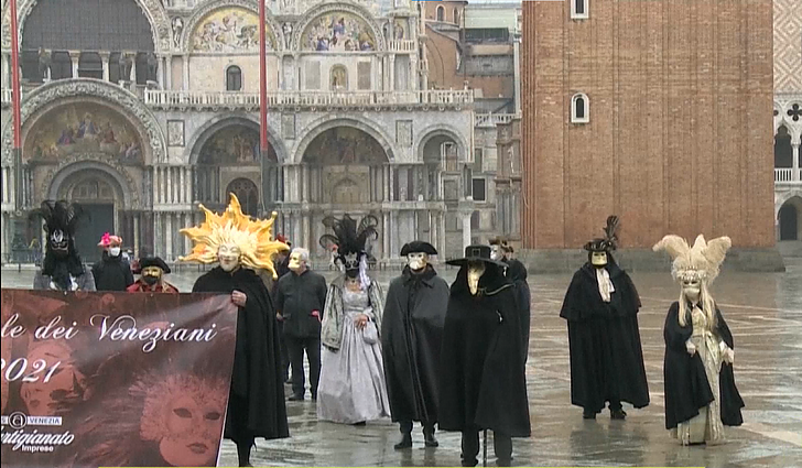 Venecijos karnavalas šiemet – santūresnis: minių ir kasmetinio šėlsmo dar teks palaukti
