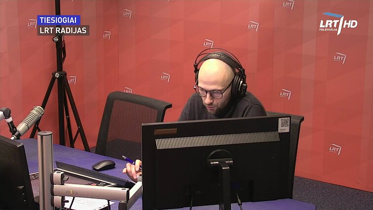 LRT RADIJO žinios. Pro policijos postus šį mėnesį jau nepraleista per 1200 automobilių