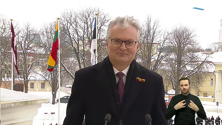 Nausėda Valstybės atkūrimo dienos proga: pakilkime savo svajonėmis ir darbais bei būkime verti Lietuvos