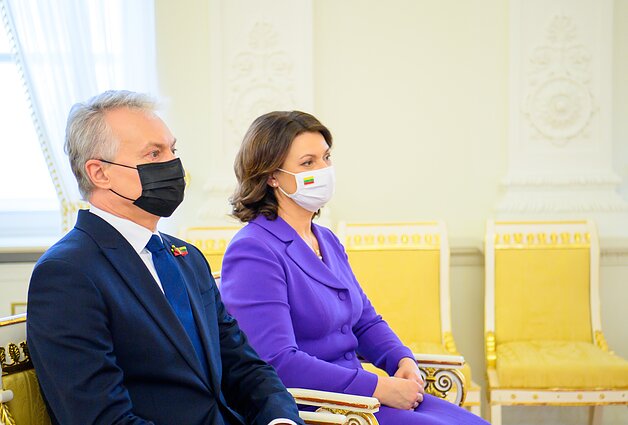 G. Nausėda įteikė Valstybės apdovanojimus Lietuvos valstybės atkūrimo dienos proga