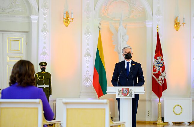 G. Nausėda įteikė Valstybės apdovanojimus Lietuvos valstybės atkūrimo dienos proga