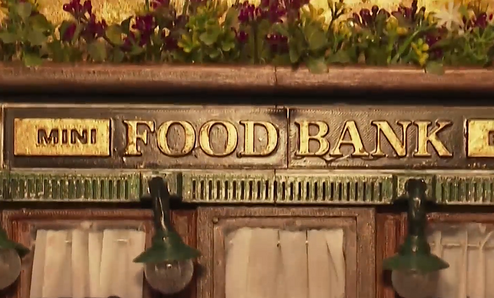 Iniciatyva stokojantiems pandemijos metu: menininkas Londone sukūrė maisto namelius