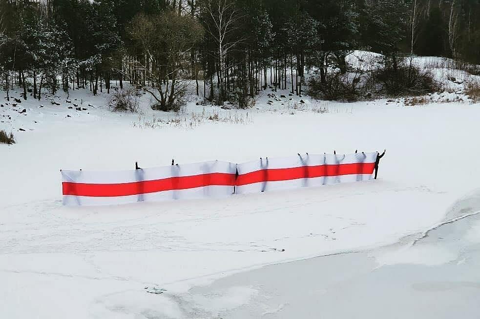 Nasha niva, baltarusiai, protestuoja žiemą. 