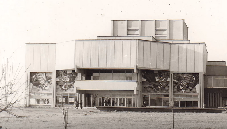 Stop juosta. Maršrutas Nr. 142. Alytus. Restoranai, kultūrnamiai ir gimstamumas