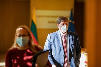 Lietuvos valstiečių ir žaliųjų sąjungos (LVŽS) šešėlinės Vyriausybės posėdis. Eugenijus Jovaiša