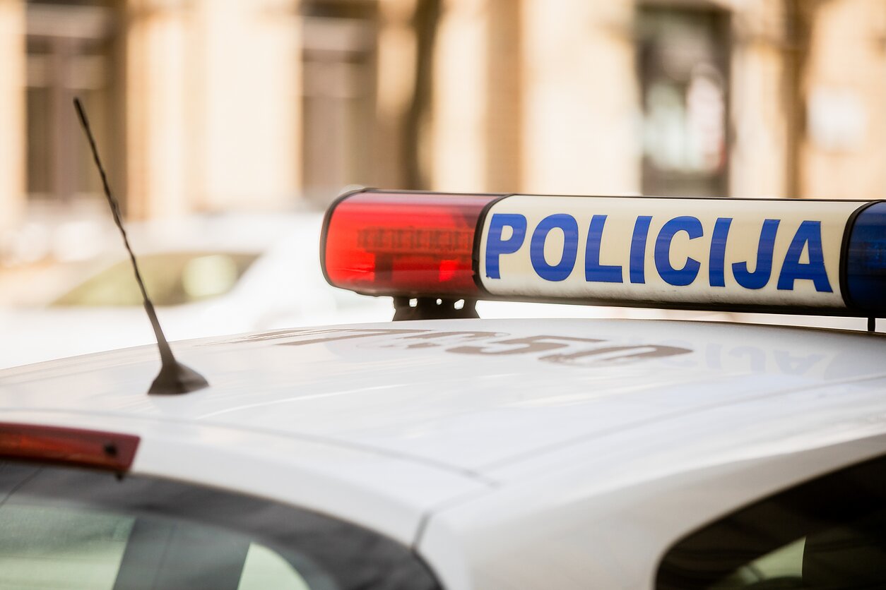 Policija