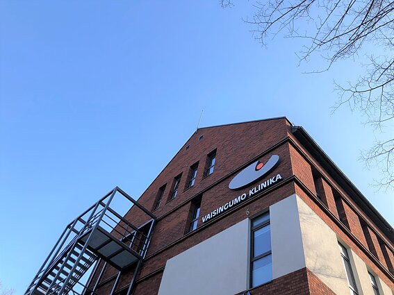 Žinios. Teismas savaitei leido suimti „Vaisingumo klinikos“ finansų direktorių