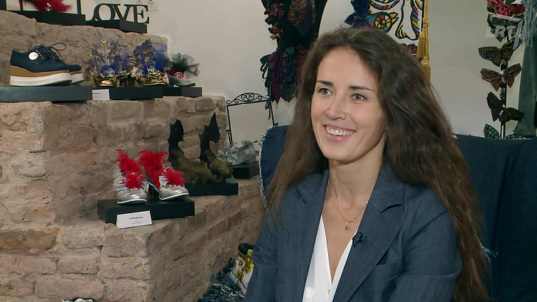 Milda Vilniuje įkūrė vietas, kuriose nemokamai pasiimsite ar paliksite seną drabužį: spintoje turime tai, ko kažkas laukia