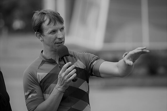 Gelbėdamas augintinį po Neries ledu dingo žinomas dviratininkų treneris Vaidas Rimkus