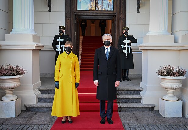 Lietuvos prezidentas Gitanas Nausėda priima Estijos prezidentę Kersti Kaljulaid Lietuvos prezidentas Gitanas Nausėda priima Estijos prezidentę Kersti Kaljulaid